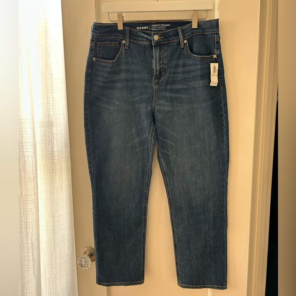NWT Old Navy Perfect Straight Jean in Size 12